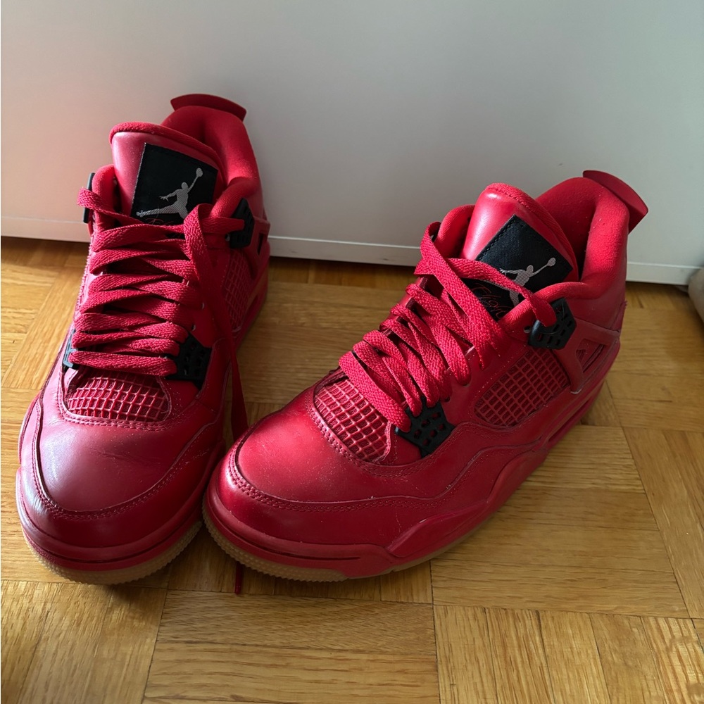 Jordan 4